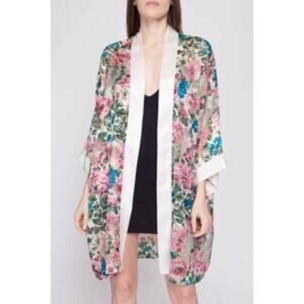 Vintage Victoria’s Secret Gold Label Floral Satin Kimono Robe One Size